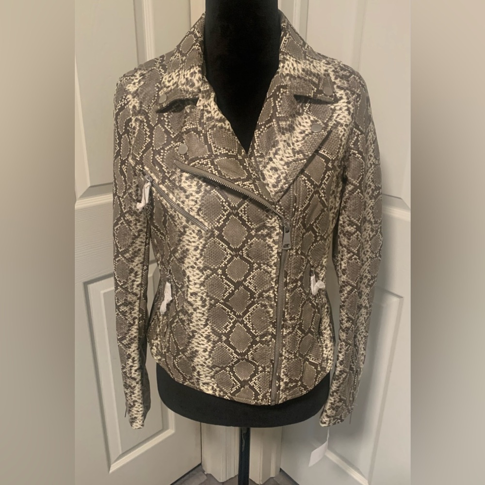 NWT VIGOSS Faux Leather Snakeskin Moto Jacket - Picture 2 of 12